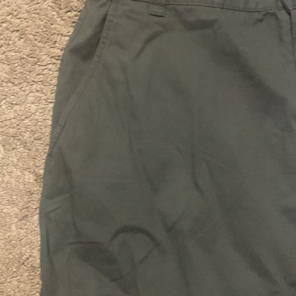 Green khaki pants - Picture 5 of 6